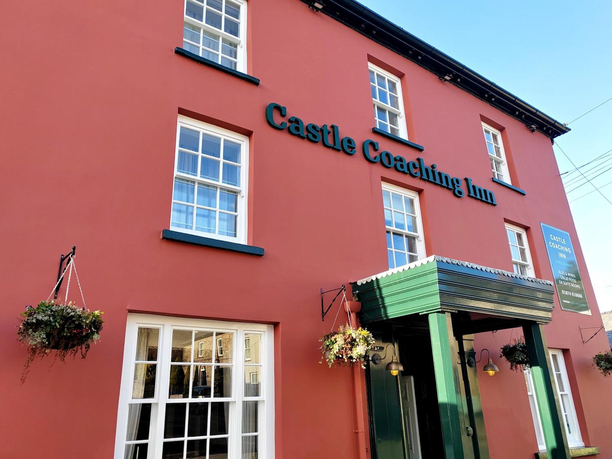 The Castle Coaching Inn Trecastle Экстерьер фото